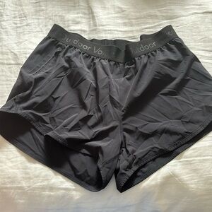 COPY - Outdoor voices - M Black shorts